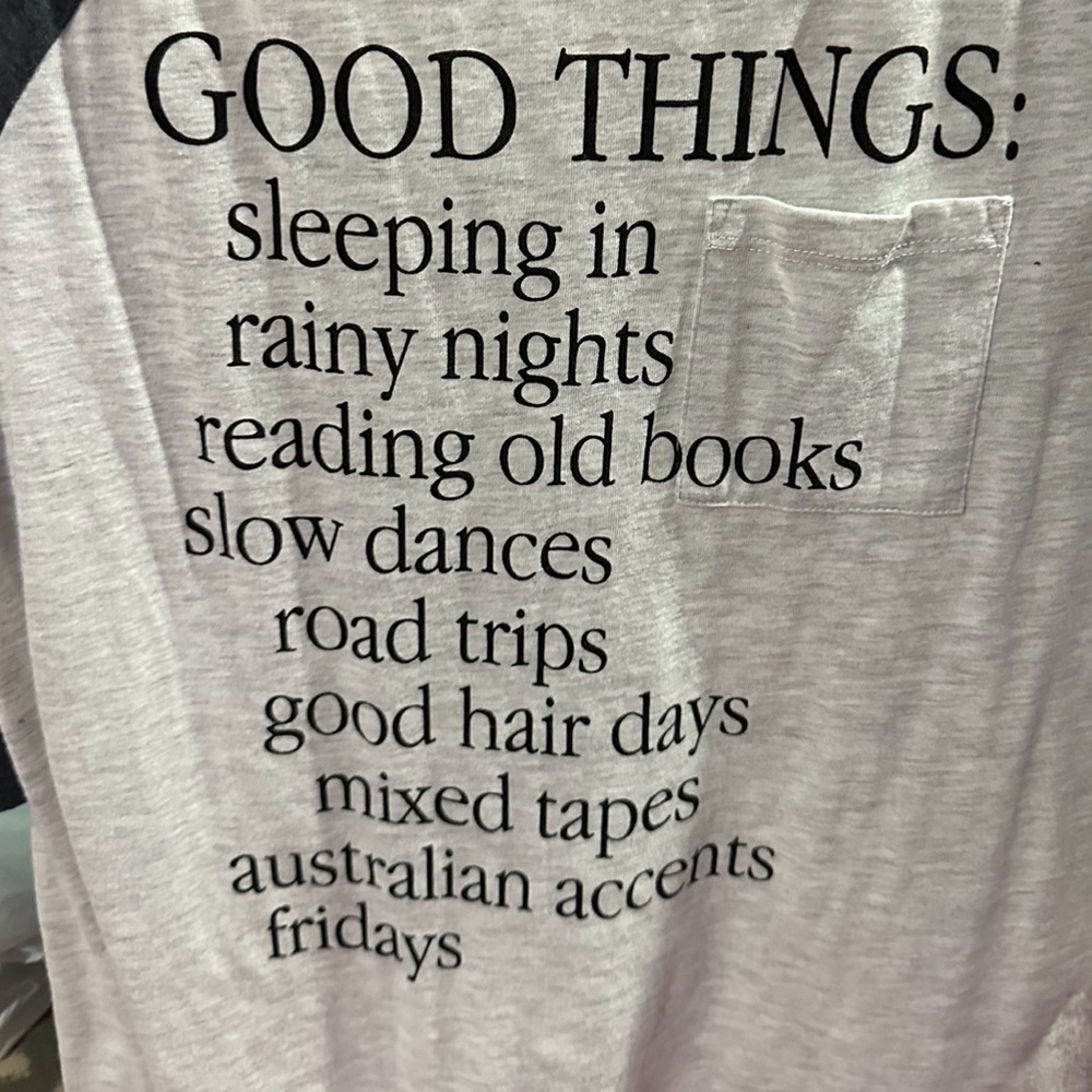 Hot Topic Tee - Picture 4 of 4